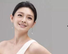 头条女神钟晴微博,女神魅力四溢，粉丝互动满满！